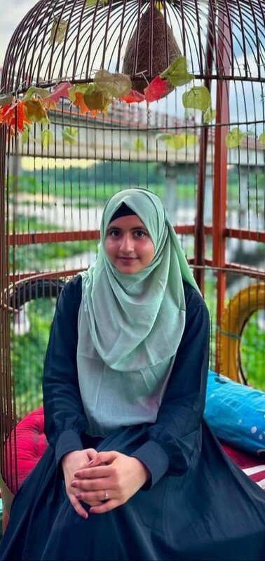 Cute Indian Hijabi Girlfriend Showing Her Boobs On VC