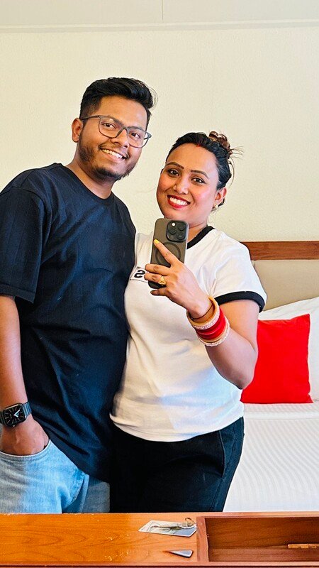 Newly Wed BigAss Sexy Indian Married Wife Honeymoon Pics