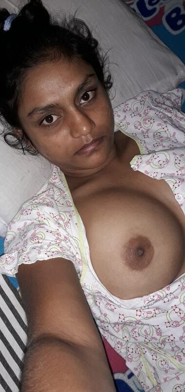 Village Girl Showing Boobs Getting Dressed & Rubbing her Pussy Close up ~ 4 Pics 2 Clips