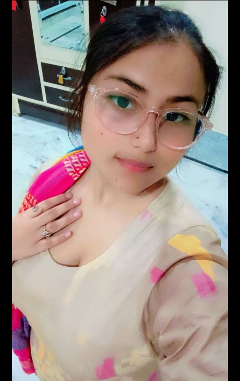 Desi milk tanker showing big boobs and fingering pussy short 19 clips and 34 pictures collection zip