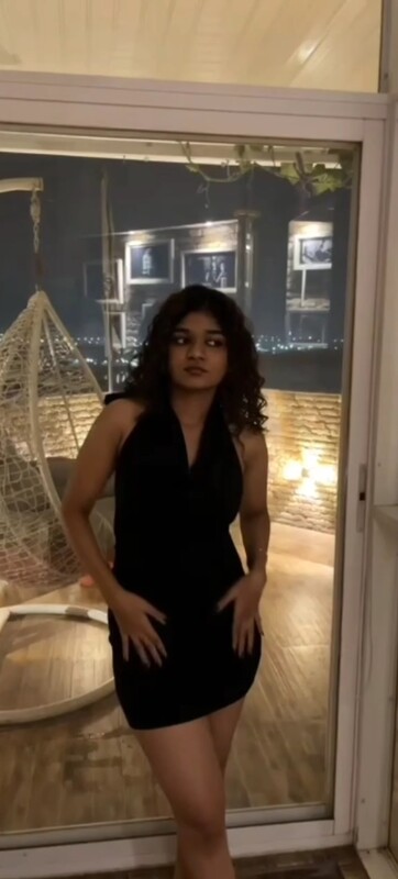 Indian Baddie Spreading Her Ass And Showing Asshole Front Of Camera