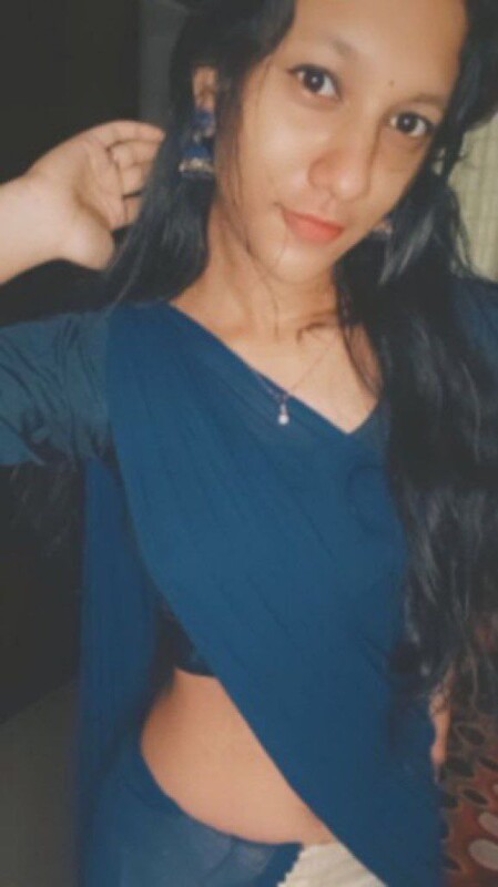 Beautiful Cute Petite Sexy Mallu Girl Showing Her Boobs Ass & Spreding & Rubbing her Pussy Closeup ~ 8 Pics & 12 Clips Collection Zip