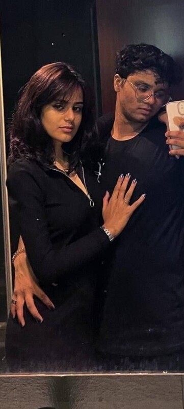 Sexy Indian Baddie Blowjob Hardcore Fucking Threesome Shared With Friend